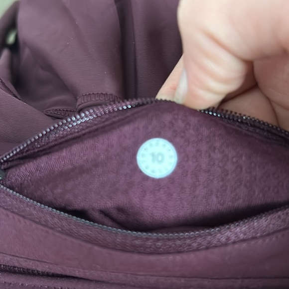 NWT Quick Pace Skirt size 10 Lululemon - Picture 3 of 6